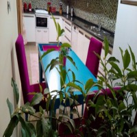 Deniz esintileriyle döşenmiş her köşesi özenli ve rahatlatıcı bir ev