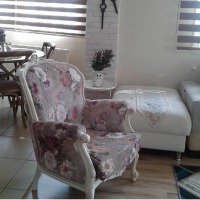 Doğal ahşap mobilyalarla rahatlatıcı doğal dekor