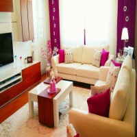 Nazife Hanım'ın mor ve ahşapla dekore ettiği sıcacık evi