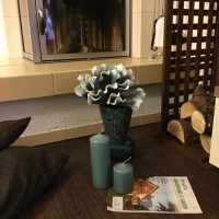 Doğal ahşap mobilyalarla rahat ve sade bir ev