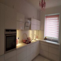 Nazlı Hanım'ın beyaz ve pembe mutfağı