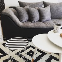 Sema Hanım'ın siyah-beyaz vurgulu İskandinav stil evi..