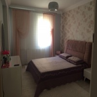 Beyza Hanım'ın bordo ağırlıklı zarif ve karakterli evi