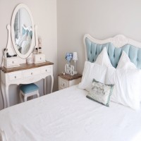 Gizem Hanım'ın aydınlık renklerle dekore ettiği vintage stil evi