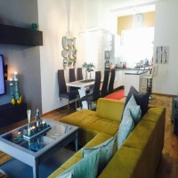 Bolca fikir alabileceğiniz cıvıl cıvıl bir ev..