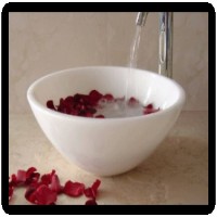 Dolap üstü yuvarlak lavabo beğendim, sizin de fikirlerinizi bekliyorum