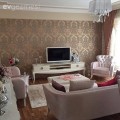 Betül hanımın alana uygun mobilya seçimleriyle, şık ve sofistike evi..