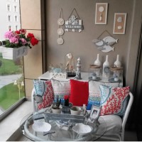 Ayşegül Hanım'ın her köşesine özendiği balkonu