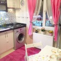 Ayşegül hanımın beyaz ve pembe renklerle, aydınlık ve tatlı evi..