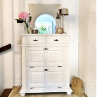 Doğal tonların maviyle karakterlendiği, abartıdan uzak, şık bir dekor.