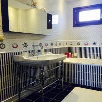 Her köşesinde ahşabın sıcaklığının olduğu modern ve konforlu bir ev.. 