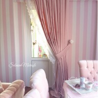 Şebnem Hanım pespembe masal evi