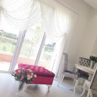 Ev Gezmesi: Her köşesinde çiçeklerle zarif ve ferah bir ev..