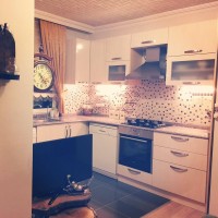 Doğal, country ve modern tarzların uyum içinde kullanıldığı harika ev