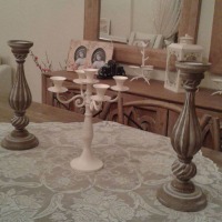 Doğal ahşap mobilyalarla rahatlatıcı doğal dekor