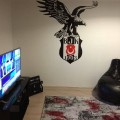 Beste hanımın eşinin Beşiktaş temalı odası..