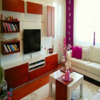 Nazife Hanım'ın mor ve ahşapla dekore ettiği sıcacık evi