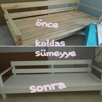 Baştan sona ev sahibinin emeğiyle yenilenmiş bir oturma odası..