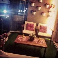 Şirin Hanım'ın pembeler ve çiçek desenler içindeki country tarzı evi