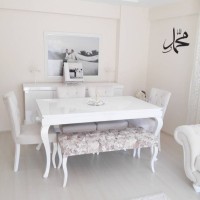 Sinem hanımın açık renklerle iç açıcı ve zevkli evi..