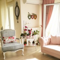 Beyhan hanımın pastel pembe, mavi ve yeşillerle country stil evi.