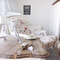 Gizem Hanım'ın aydınlık renklerle dekore ettiği vintage stil evi