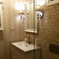 Antik şıklığın ağırlıklı olduğu konforlu ve sofistike bir dekor..