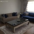 Funda hanımın şık ve hareketli bir havası olan 28 m2'lik salonu..