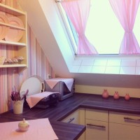 Ebru Hanım'ın her köşesi güzel değerlendirilmiş iç açıcı evi..