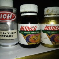 Tuğçe Hanım'ın ahşap kısmını altına boyadığı koltuk takımı