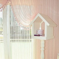 Beyaz ve pembelerle şeker gibi bir ev