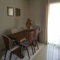 Her köşesinde ahşabın sıcaklığının olduğu modern ve konforlu bir ev.. 