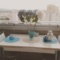 Doğru mobilya ve renk seçimleriyle çok ferah bir ev.