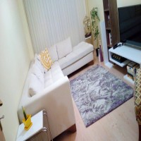 Deniz esintileriyle döşenmiş her köşesi özenli ve rahatlatıcı bir ev