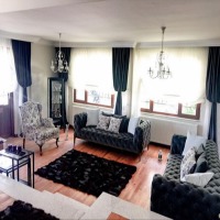 Koyu renklerle bir country ve vintage dekor