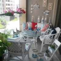 Ayşegül Hanım'ın her köşesine özendiği balkonu