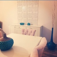 Doğal, country ve modern tarzların uyum içinde kullanıldığı harika ev