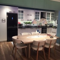 Fatma Hanım'ın özenli ve sıcak evinde ev gezmesindeyiz.