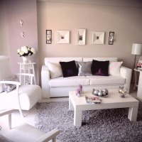 Yastık, aksesuar ve fon perde değişimiyle her gün yeni bir salon