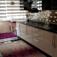 Merve Hanım'ın mor ağırlıklı zevkli evi