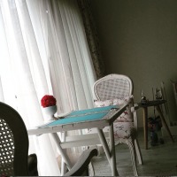 Vurgulu renklerle huzur dolu bir dekor..