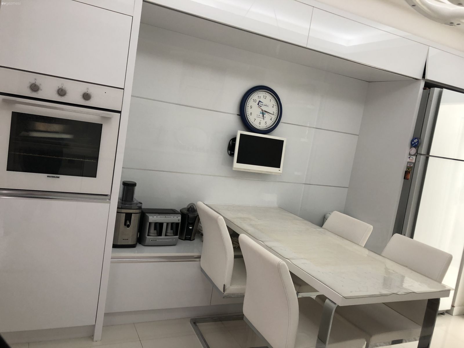 Beyaz ev aşkı❤️