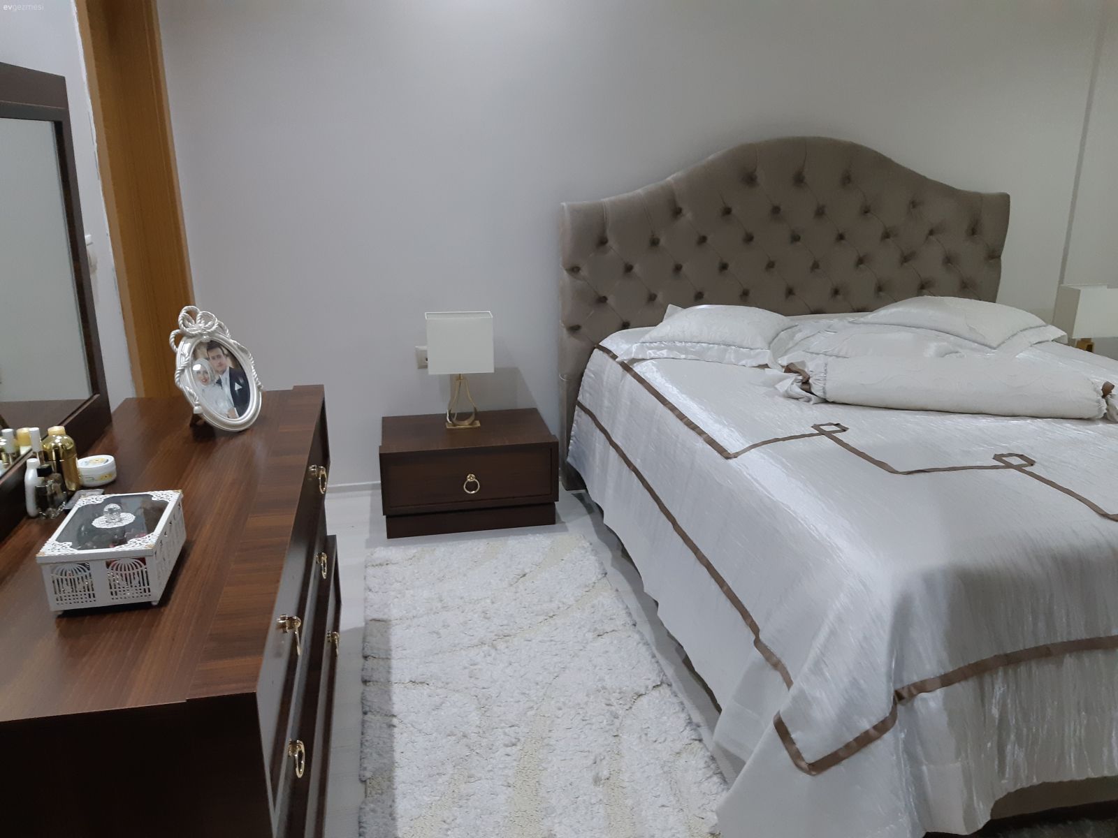 Ev dekorasyonum. Fikir ve önerileri beklerim.