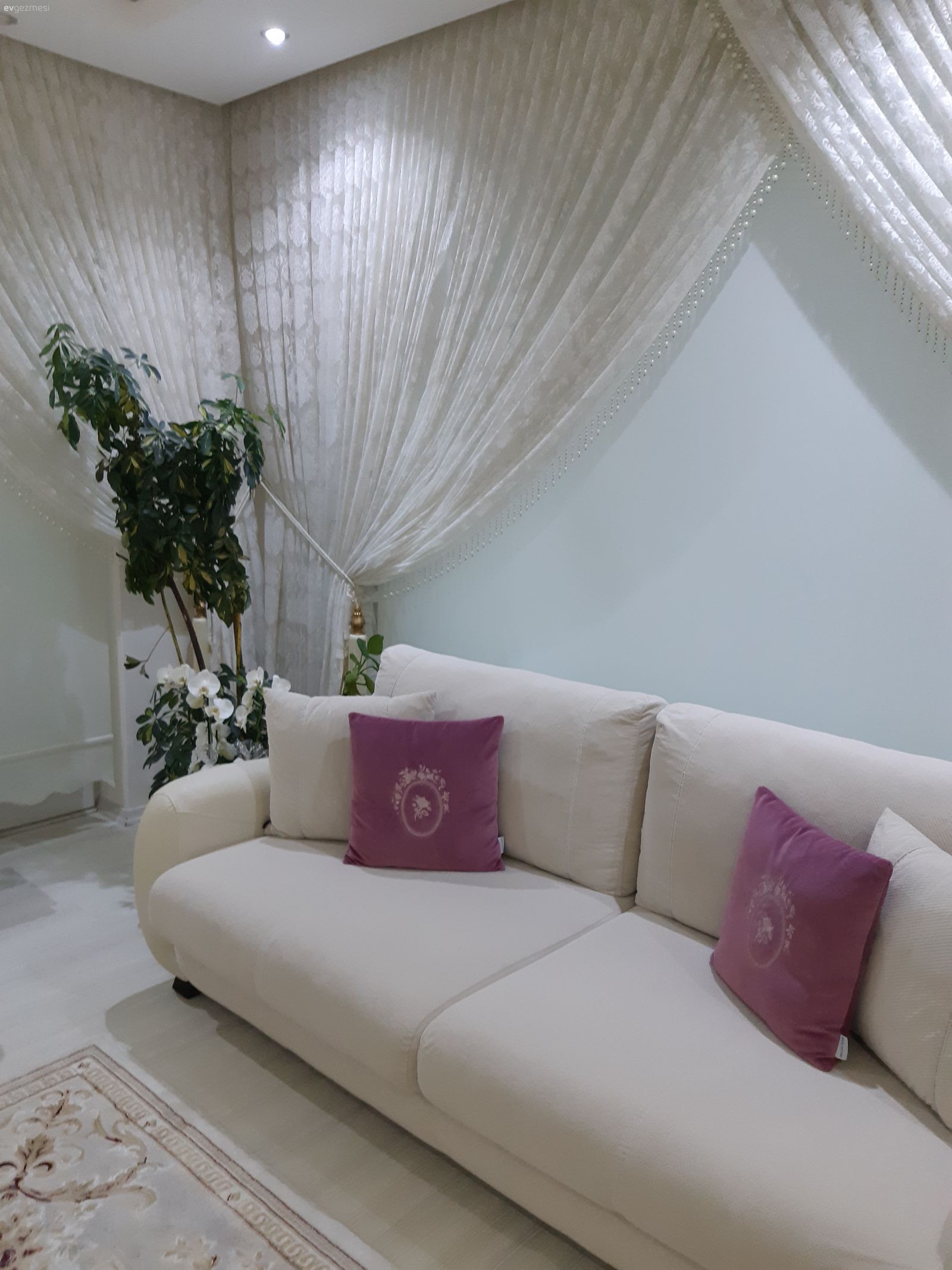 Ev dekorasyonum. Fikir ve önerileri beklerim.