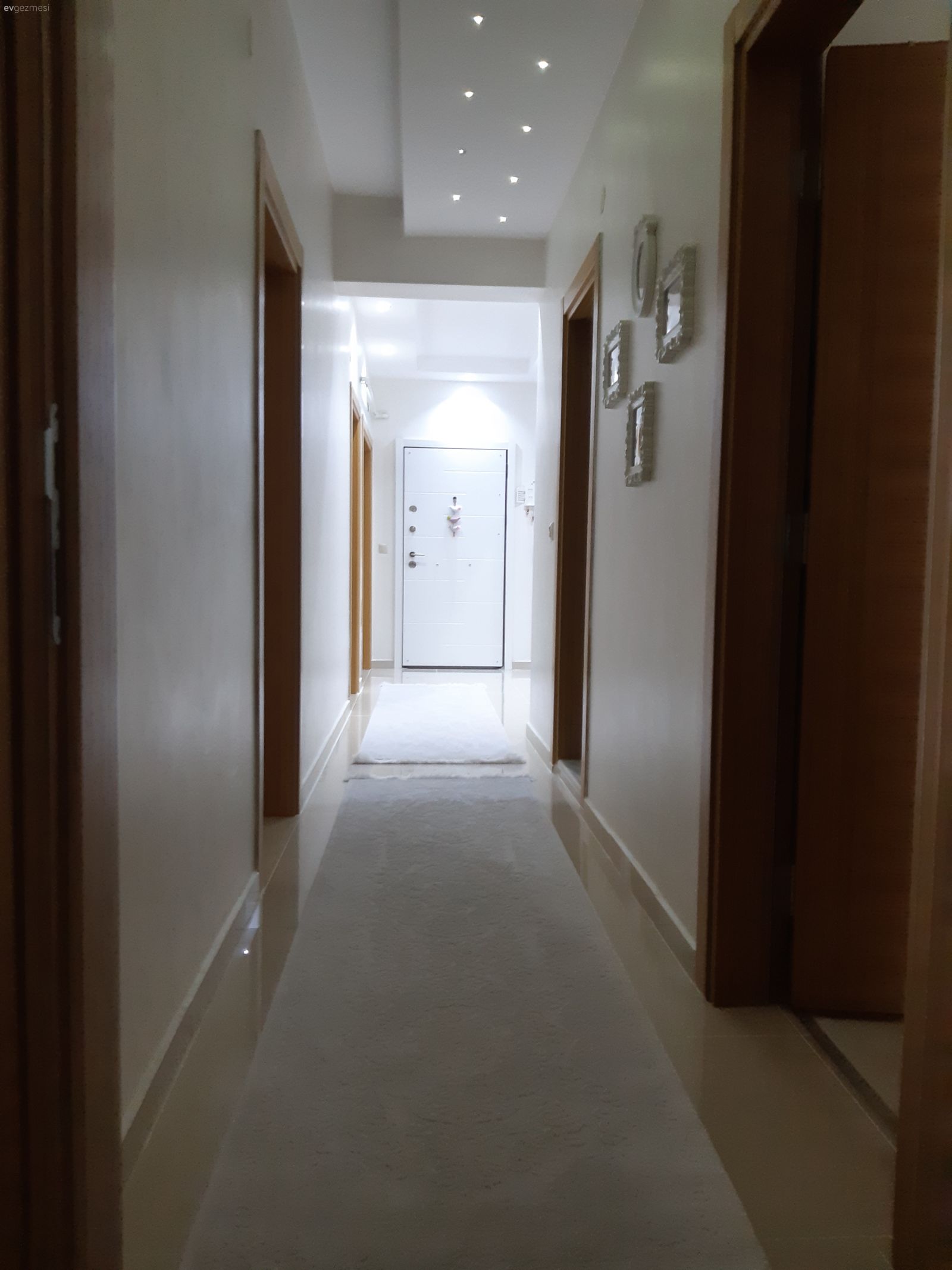 Ev dekorasyonum. Fikir ve önerileri beklerim.