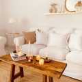 Bu Şirin Evde Beyaz ve Ahşap Her Köşede Kol Kola!