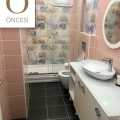 Öncesi&Sonrası: Pembe Duvarlı Banyo Beyazla Yeni Bir Boyut Kazanmış