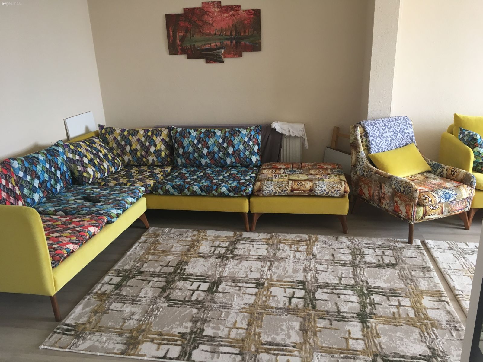 Dikdortgen salon hemen kapi karsisi