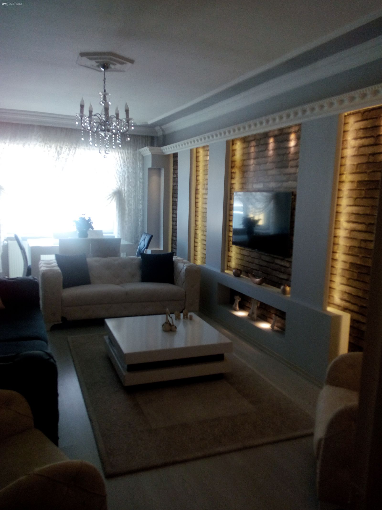 Kendi tasarladığım salonum