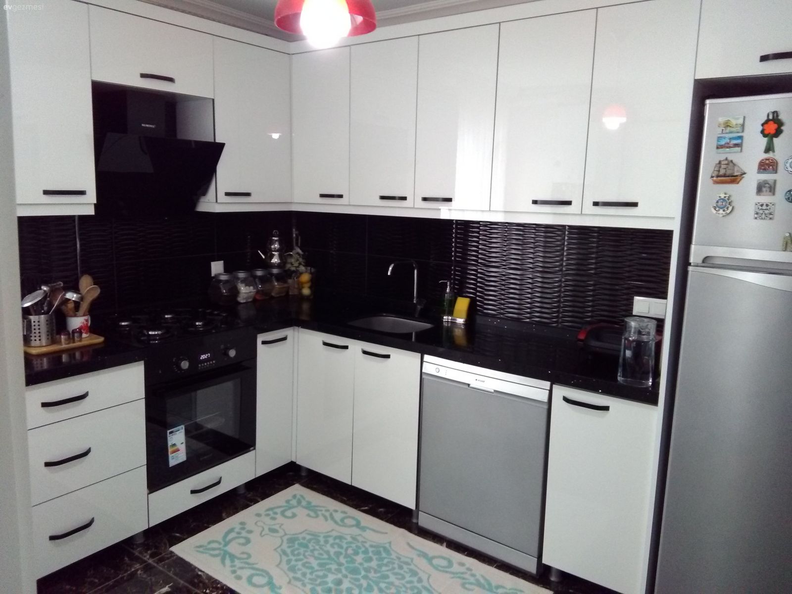 Fikir ve eleşririlerinizi paylaşın lütfen